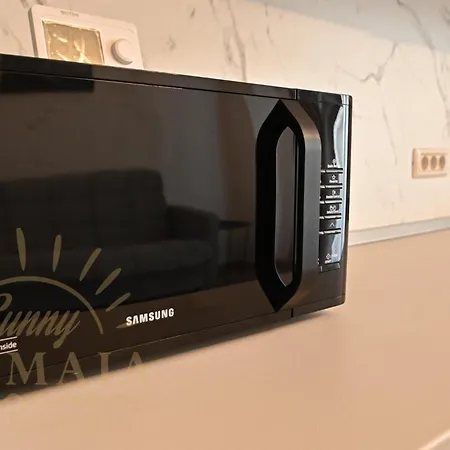 Seaside 2 By Sunny Mamaia